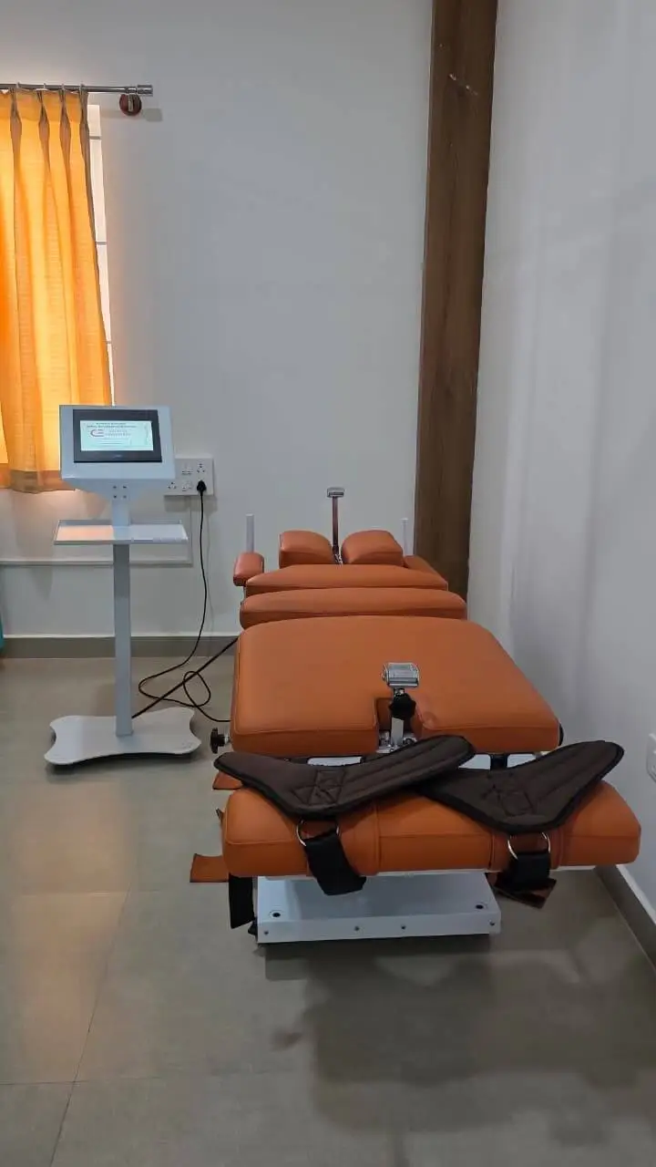 Decompression-Traction-System-used-for-Cervical-and-Lumbar-pain