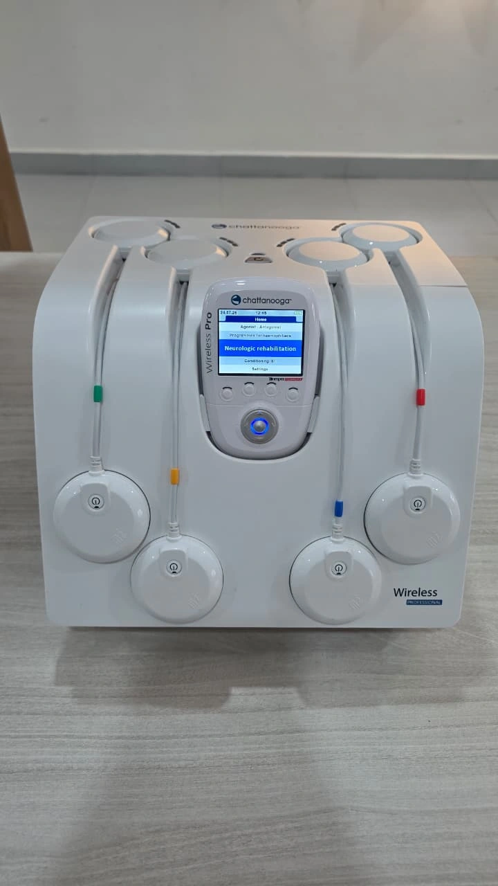 Wireless-electrotherapy-device-used-for-Neuromuscular-stimulation-functional-electrical-stimulation-and-pain-relief-in-Neuro-and-ortho-rehabilitation